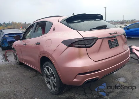 2017 Maserati Levante Sport из США, поврежденный, VIN ZN661XUS1HX243202